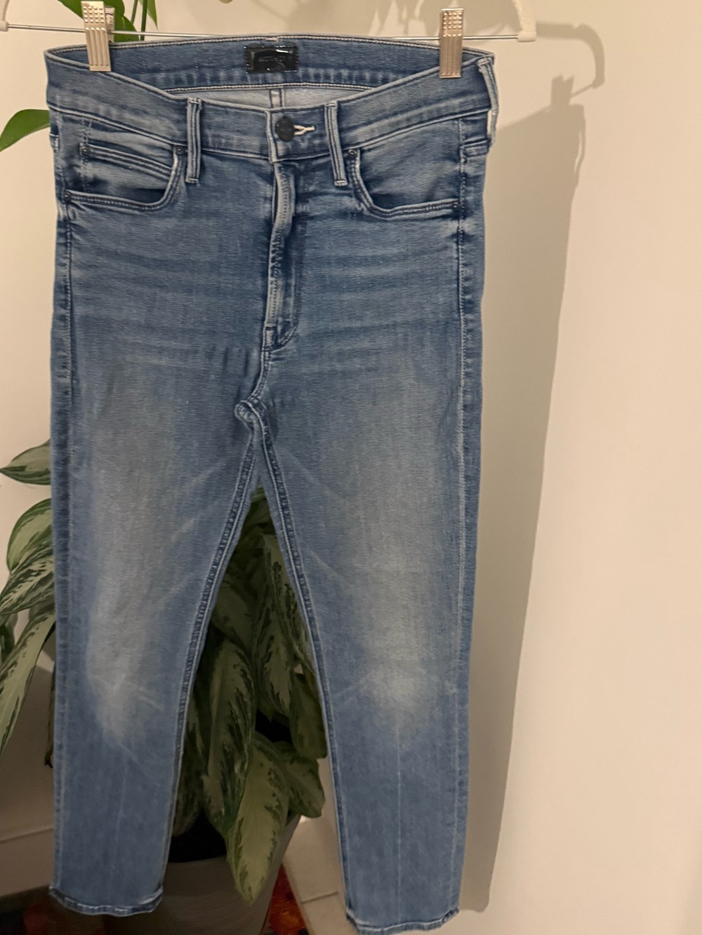 Mother Denim - The Midrise Dazzler Ankle Jeans - Picture 3 of 9